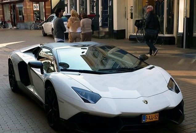 Lamborghini Aventador LP720-4 Roadster 50° Anniversario