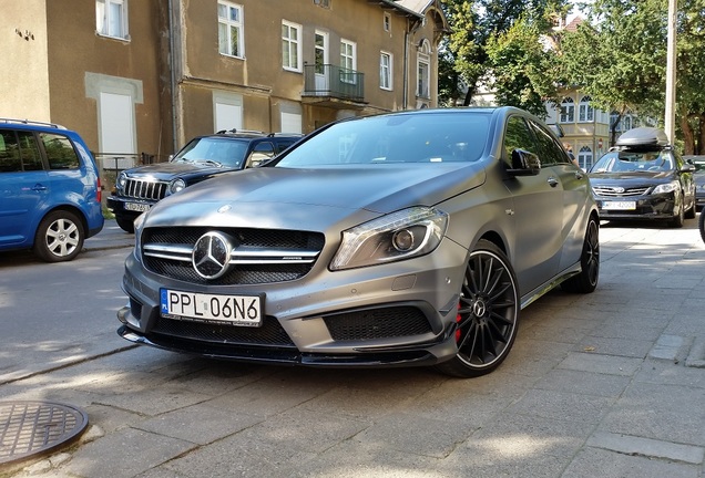 Mercedes-Benz A 45 AMG