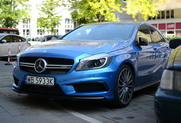 Mercedes-Benz A 45 AMG