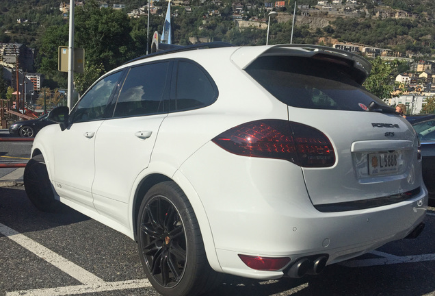 Porsche 958 Cayenne GTS