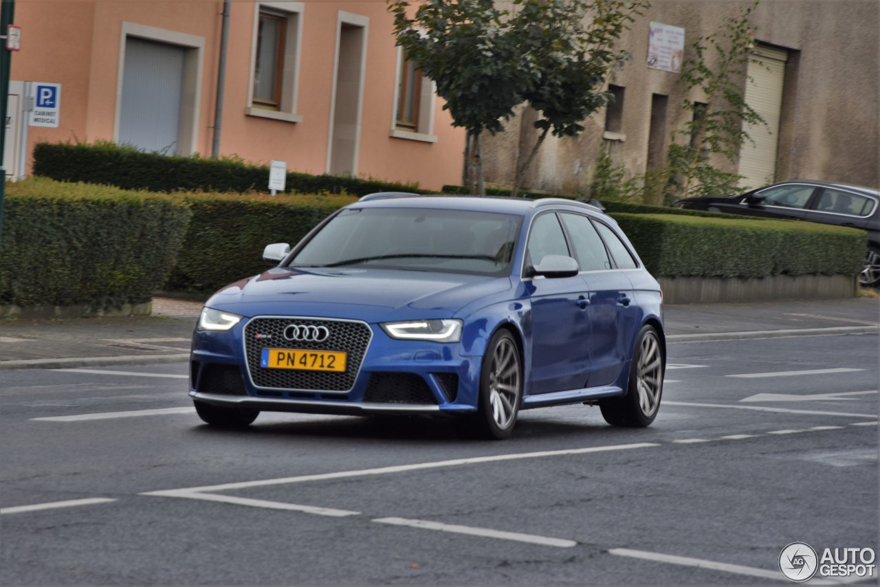 Audi RS4 Avant B8