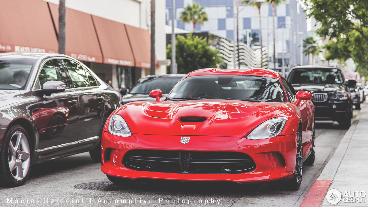 SRT Viper GTS Hennessey Venom 700R