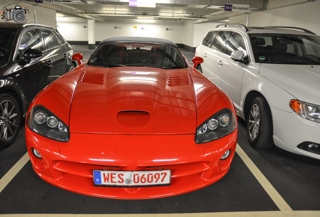 Dodge Viper SRT-10 Roadster 2003