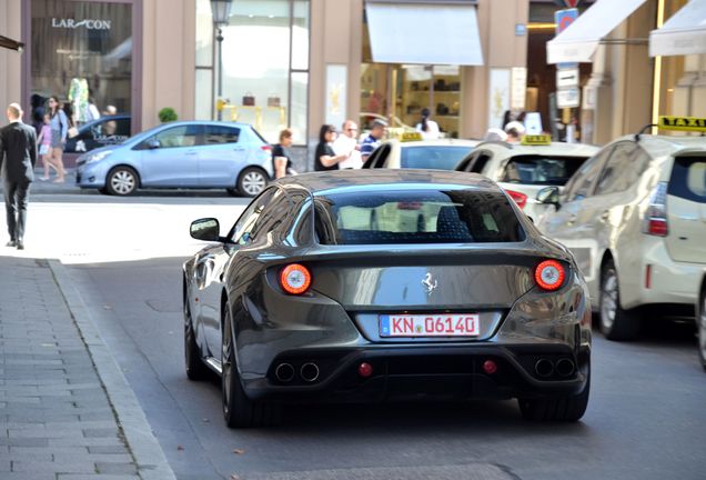 Ferrari FF