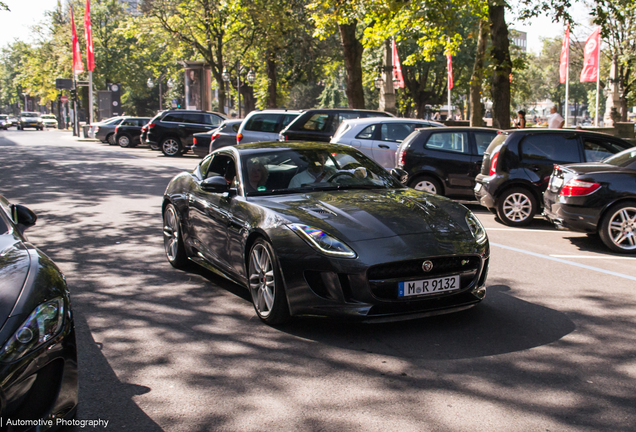 Jaguar F-TYPE R AWD Coupé