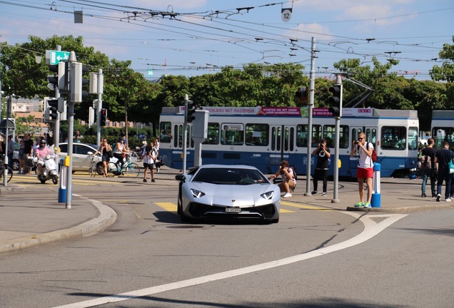 Lamborghini Aventador LP750-4 SuperVeloce