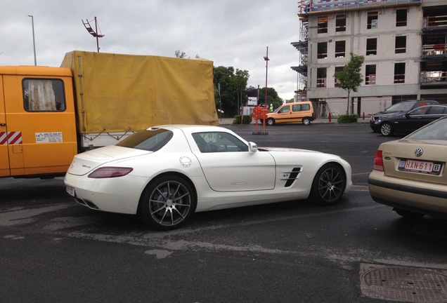 Mercedes-Benz SLS AMG