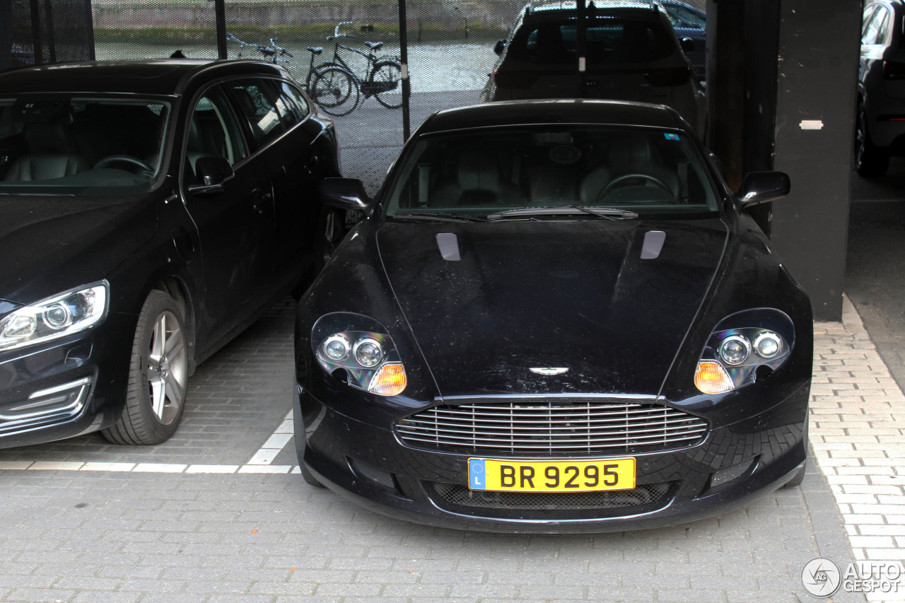 Aston Martin DB9