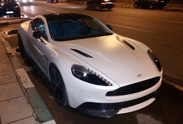 Aston Martin Vanquish 2013