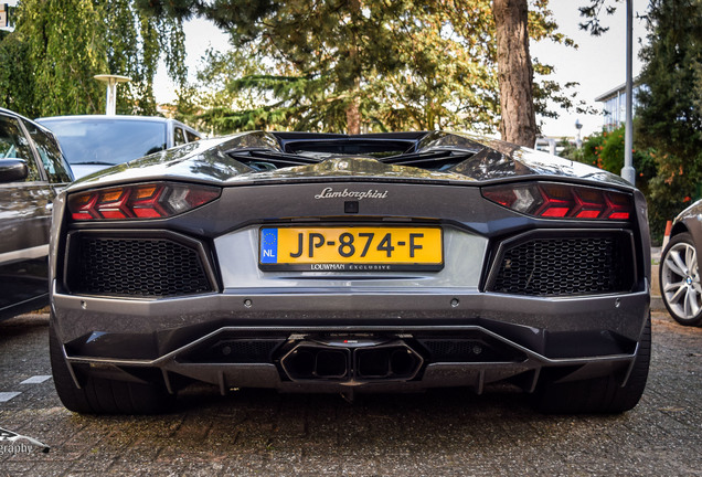 Lamborghini Aventador LP700-4 Roadster