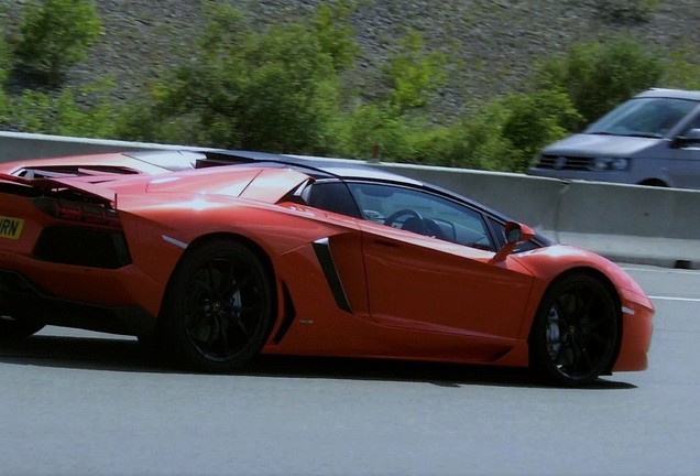 Lamborghini Aventador LP700-4 Roadster