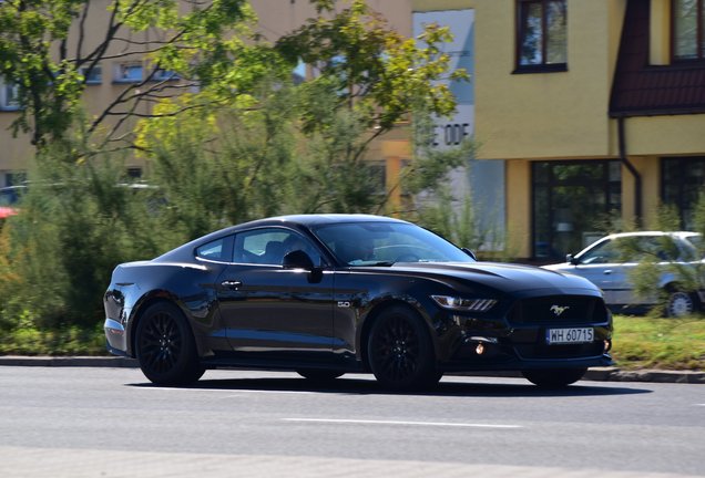 Ford Mustang GT 2015