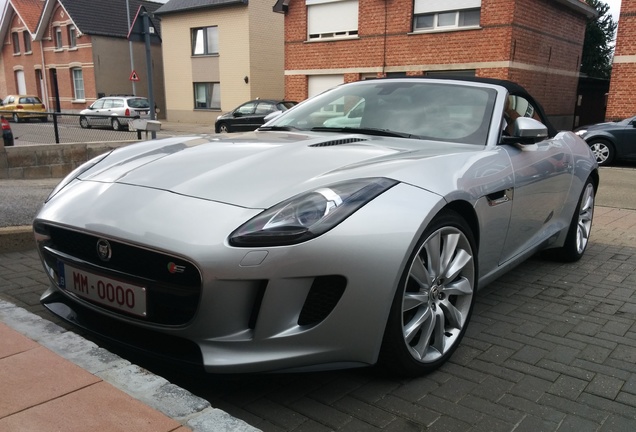 Jaguar F-TYPE S Convertible