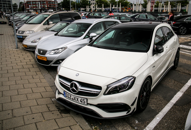 Mercedes-AMG A 45 W176 2015