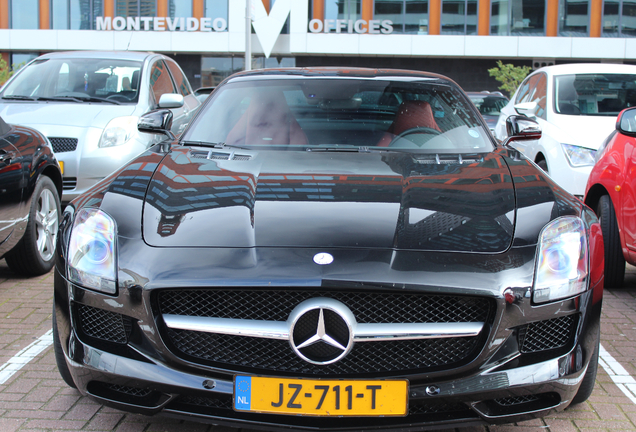 Mercedes-Benz SLS AMG