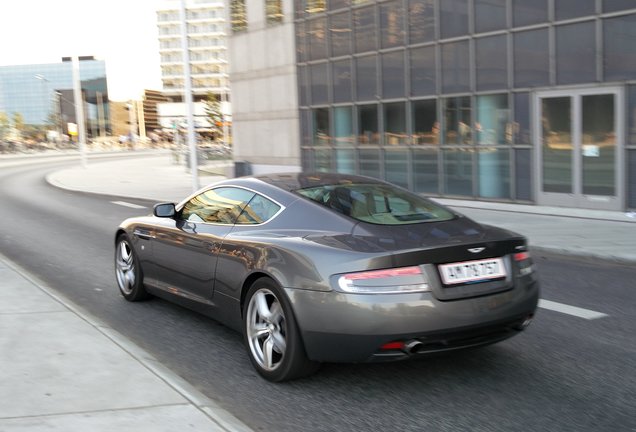 Aston Martin DB9