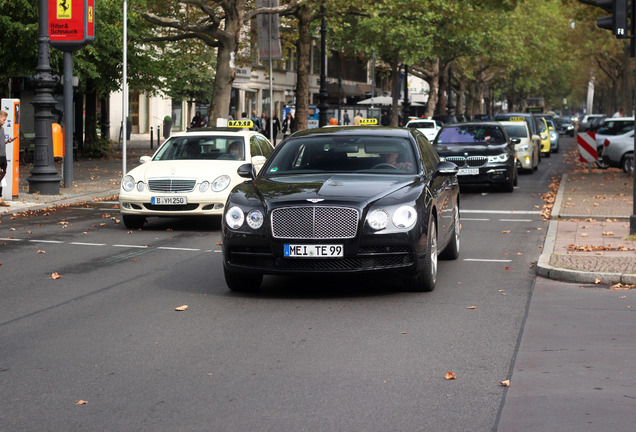 Bentley Flying Spur V8