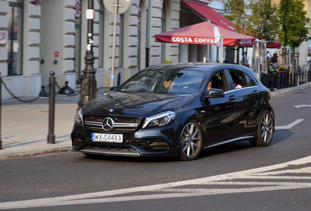 Mercedes-AMG A 45 W176 2015