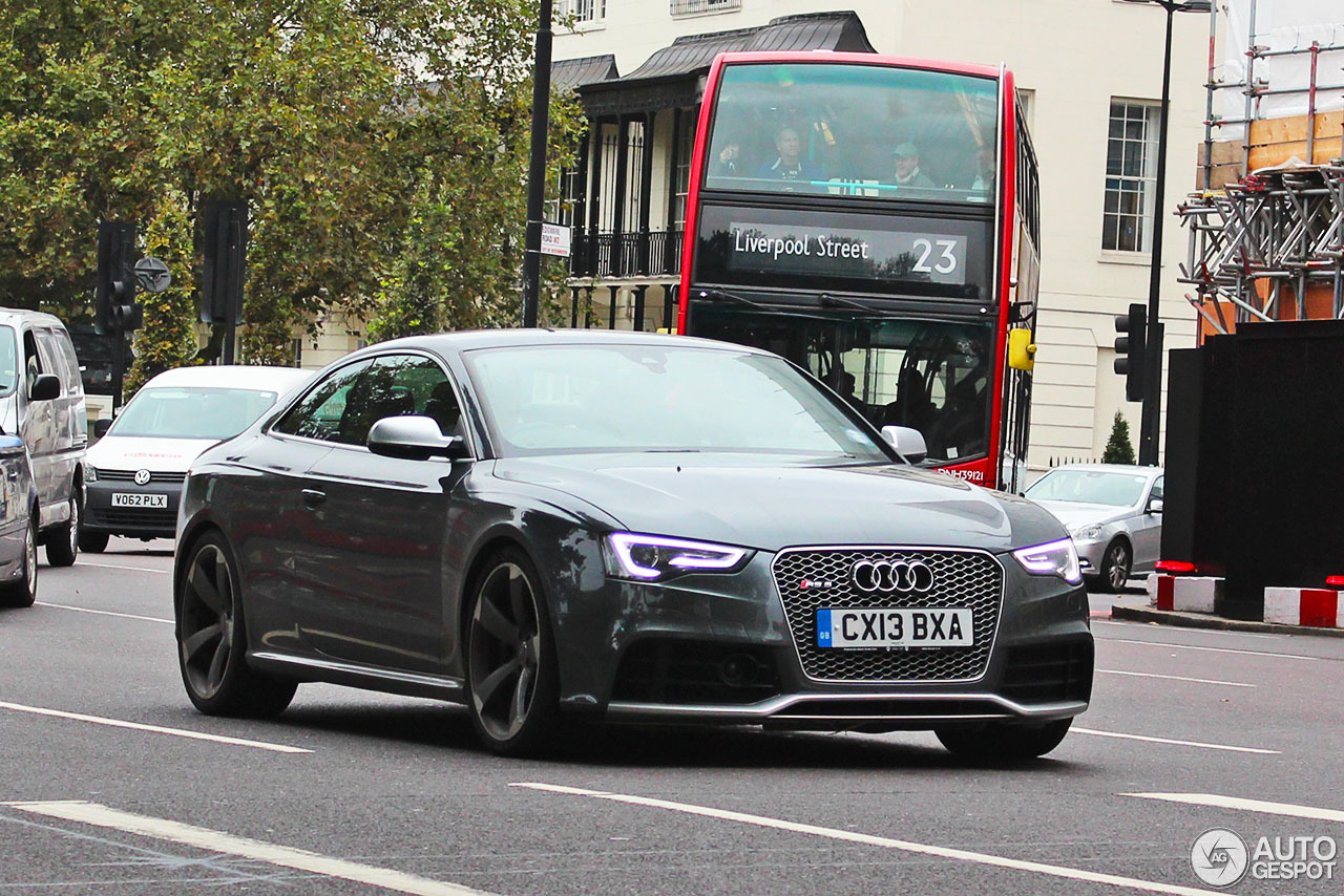 Audi RS5 B8 2012