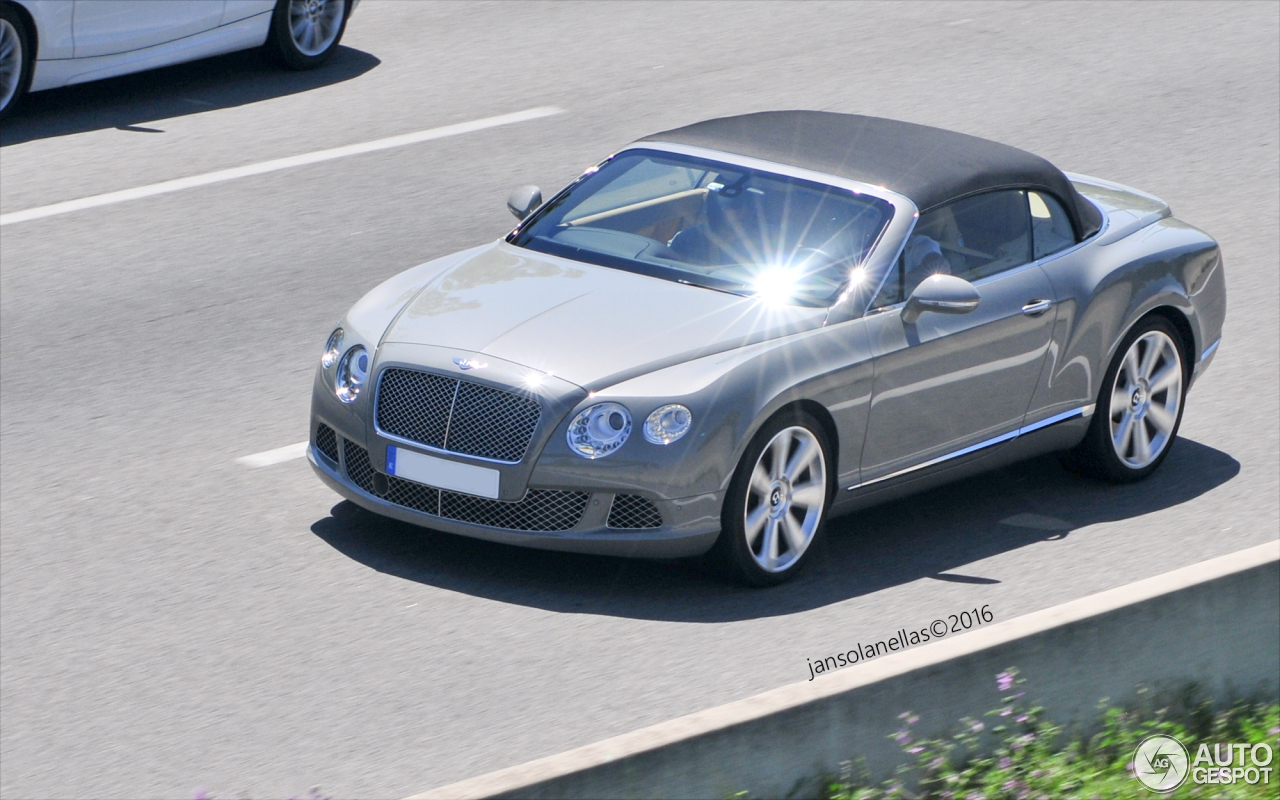 Bentley Continental GTC 2012