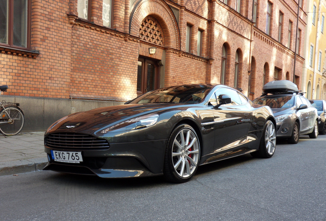 Aston Martin Vanquish 2013