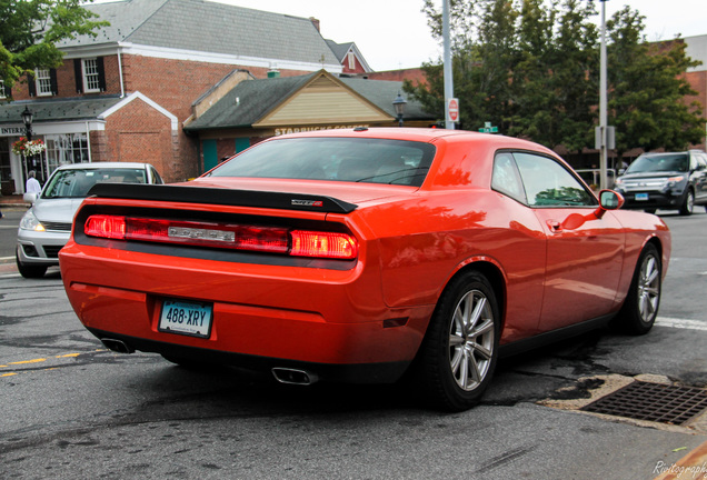 Dodge Challenger SRT-8