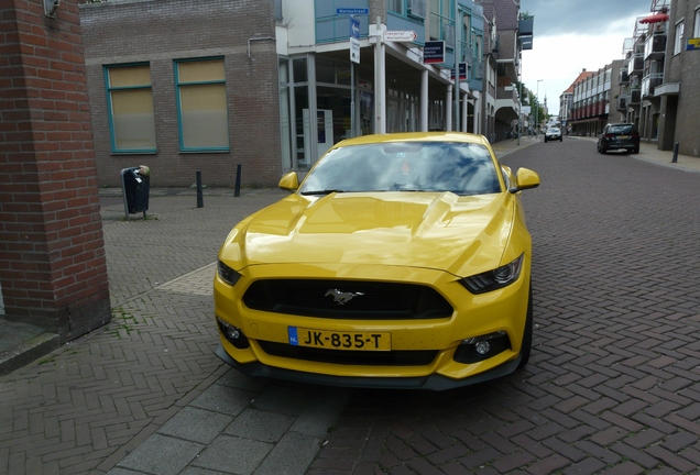 Ford Mustang GT 2015