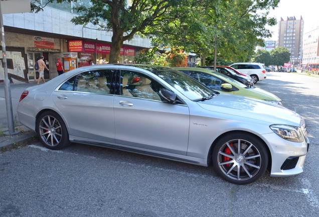 Mercedes-Benz S 63 AMG V222