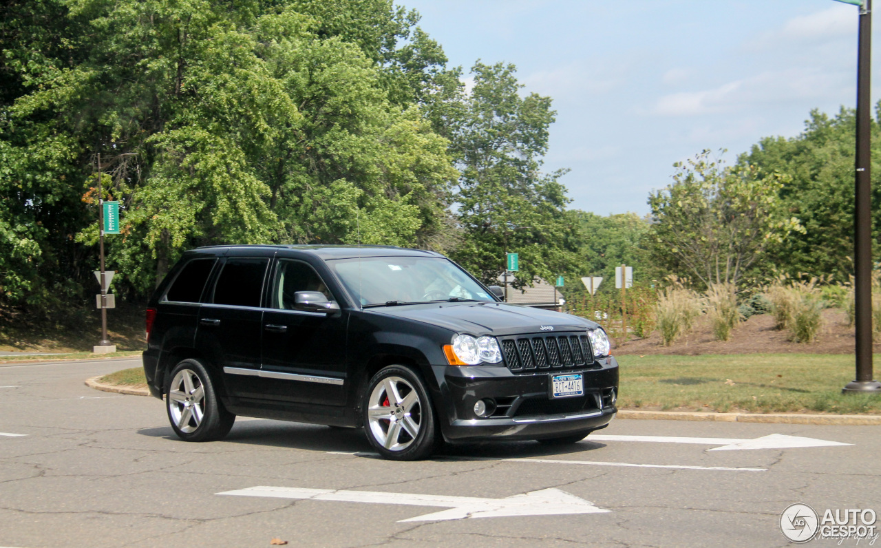 Jeep Grand Cherokee SRT-8 2005