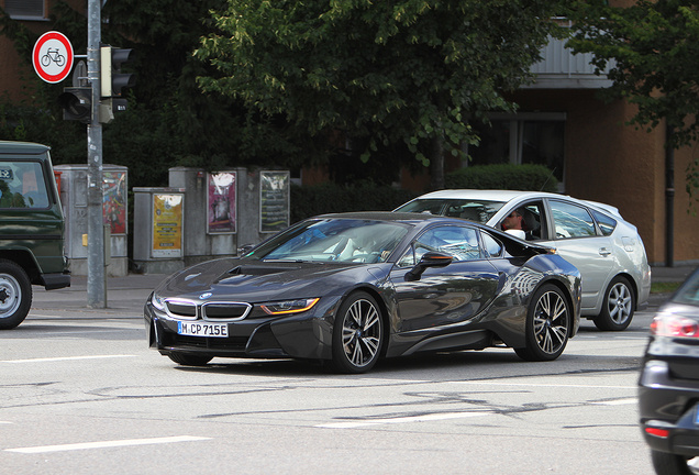 BMW i8