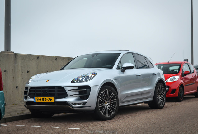 Porsche 95B Macan Turbo