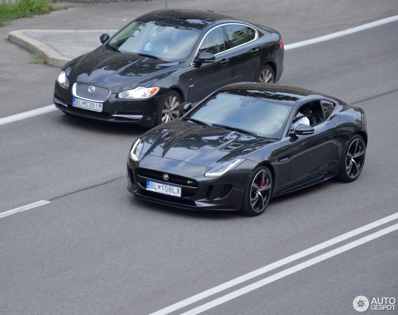 Jaguar F-TYPE R AWD Coupé