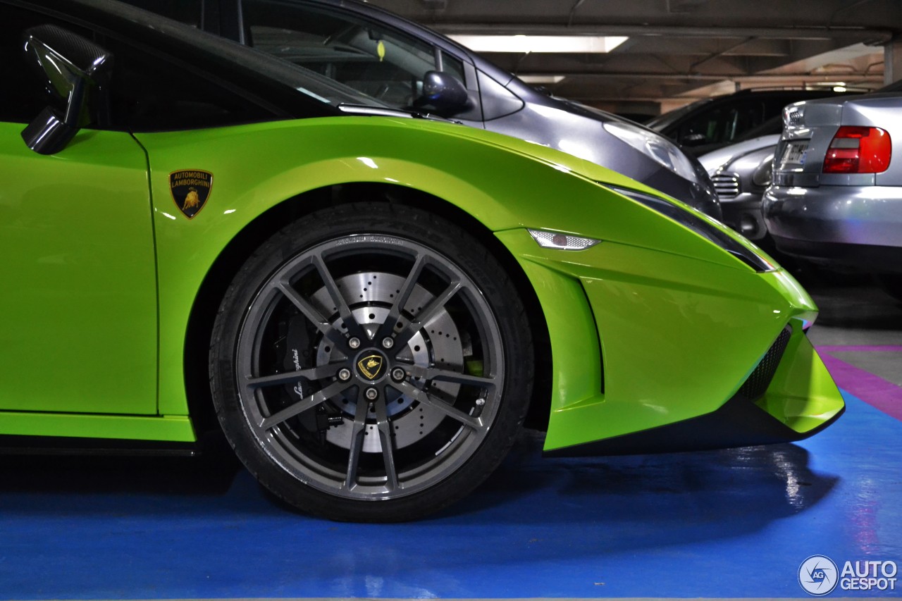 Lamborghini Gallardo LP570-4 Spyder Performante