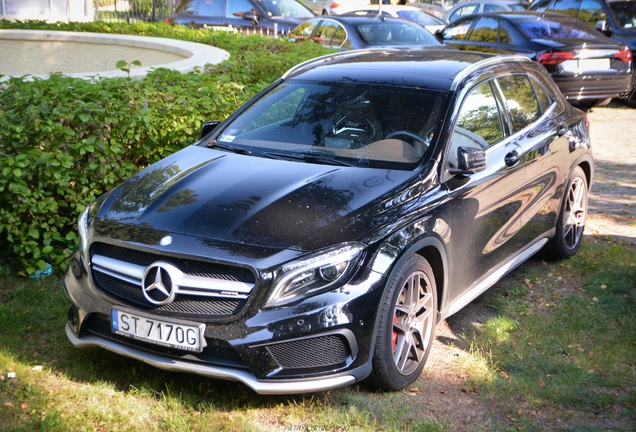 Mercedes-AMG GLA 45 X156