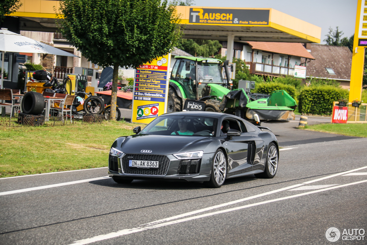 Audi R8 V10 Plus 2015