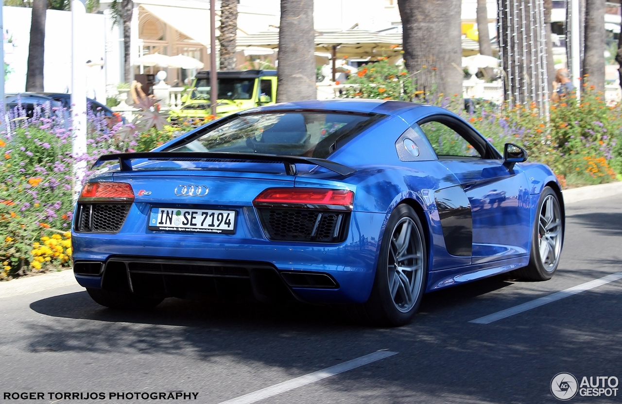 Audi R8 V10 Plus 2015