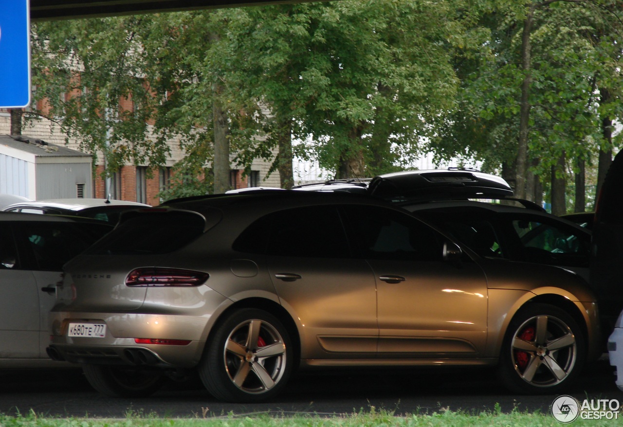 Porsche 95B Macan GTS