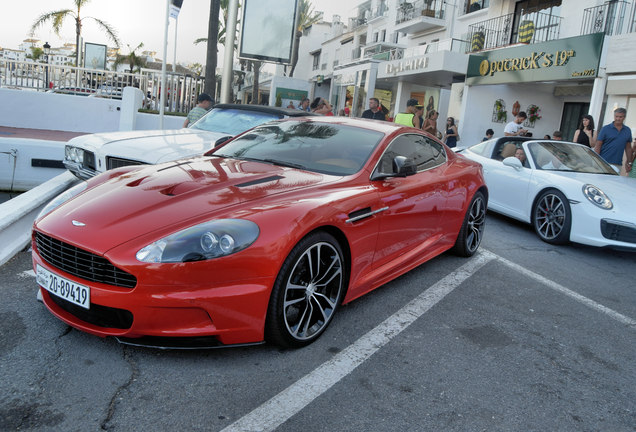 Aston Martin DBS Carbon Edition