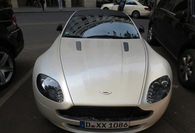 Aston Martin V8 Vantage