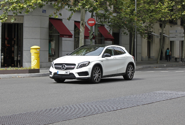 Mercedes-Benz GLA 45 AMG X156