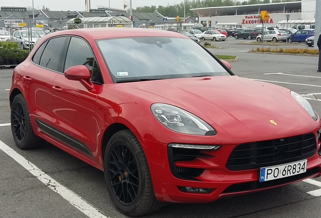 Porsche 95B Macan GTS