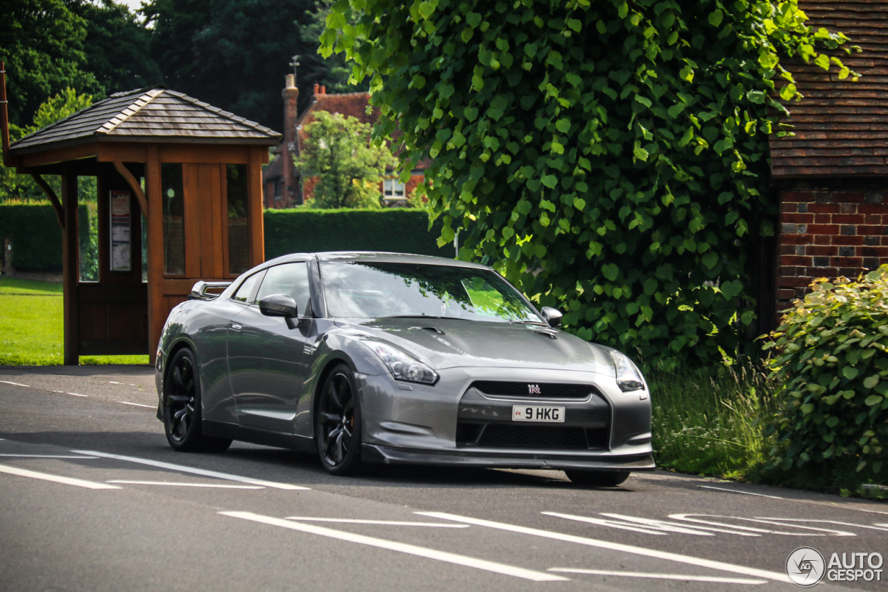 Nissan GT-R