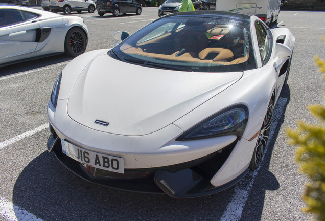 McLaren 570GT