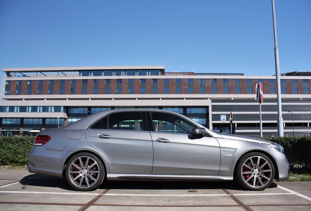 Mercedes-Benz E 63 AMG S W212