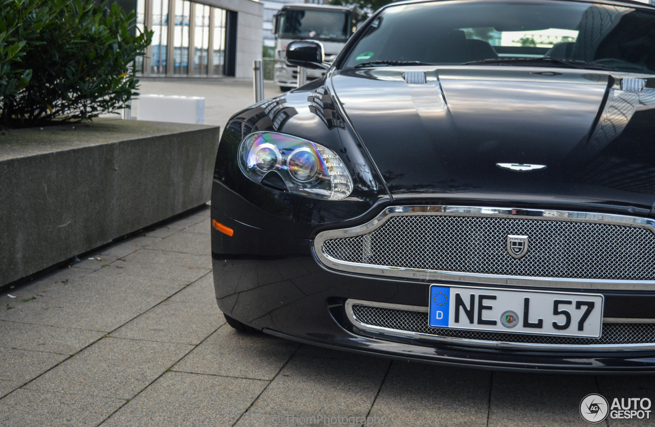 Aston Martin V8 Vantage Roadster