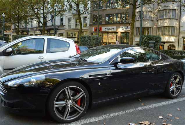 Aston Martin DB9