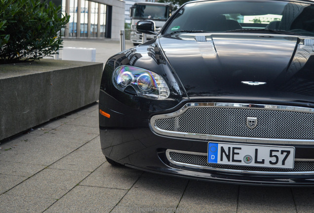 Aston Martin V8 Vantage Roadster