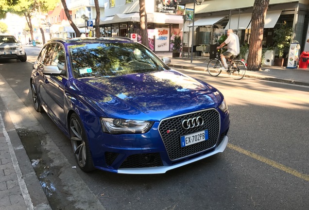 Audi RS4 Avant B8