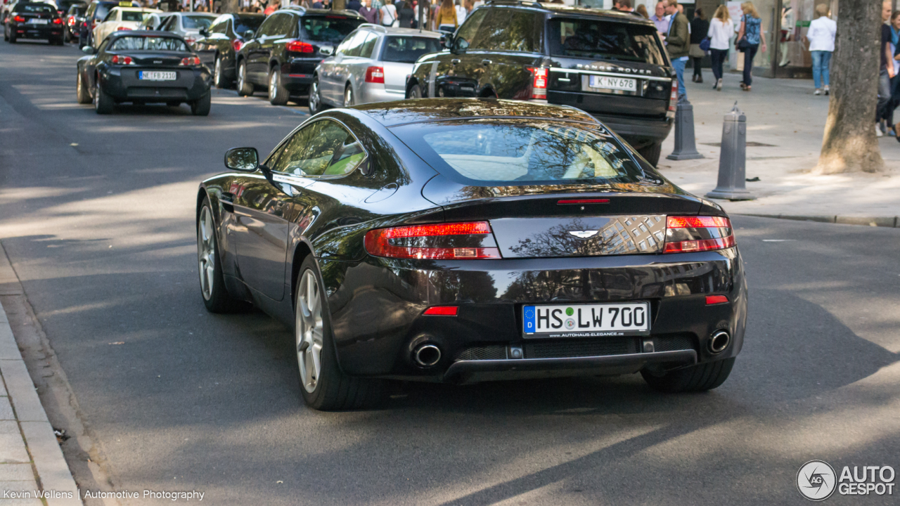 Aston Martin V8 Vantage