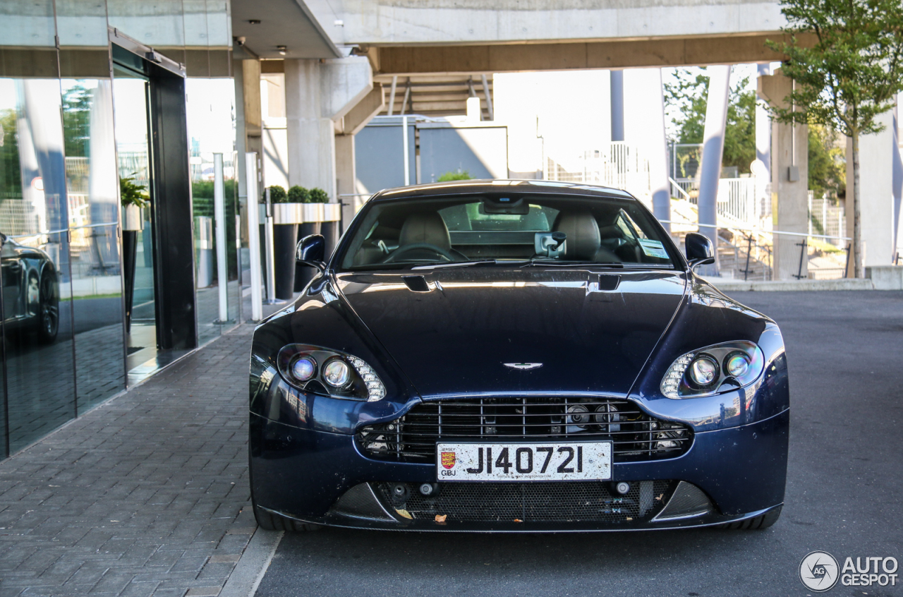 Aston Martin V8 Vantage S